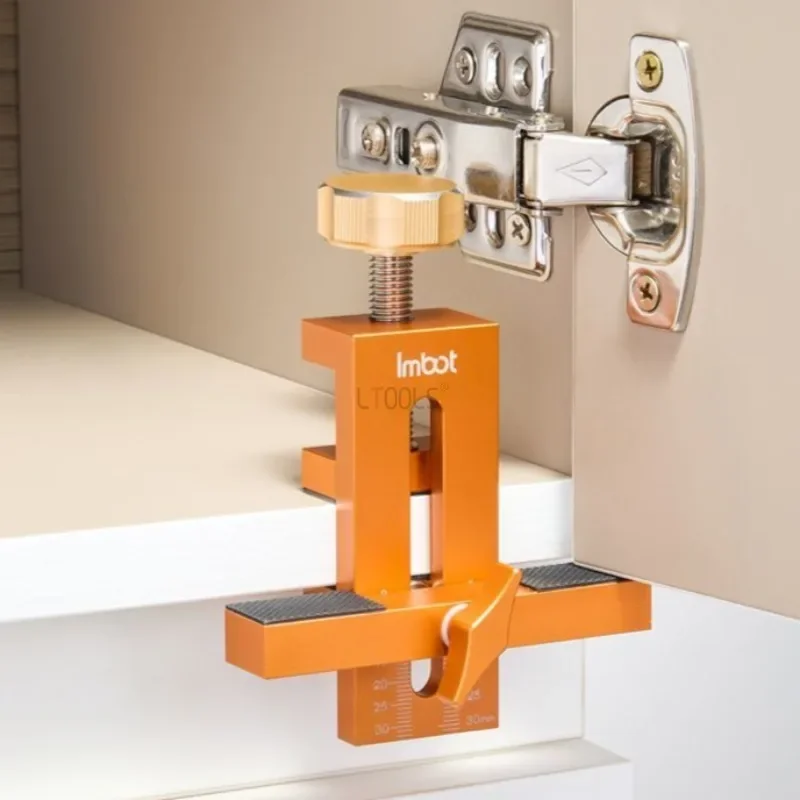 Cabinet Door Panel Install Jig - Woodworking Quick Clamps recension och pris